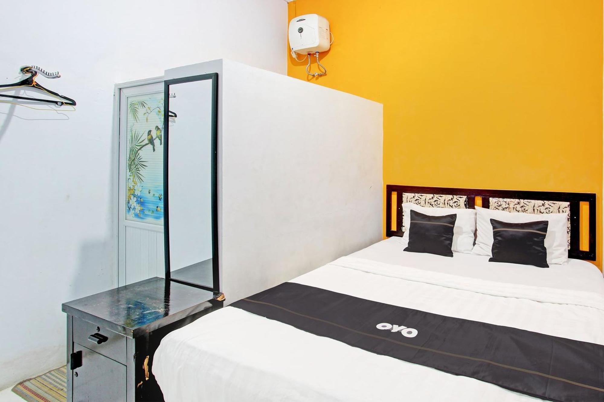 RedDoorz Syariah near Alun Alun Balai Kota Tegal Hotel Luaran gambar