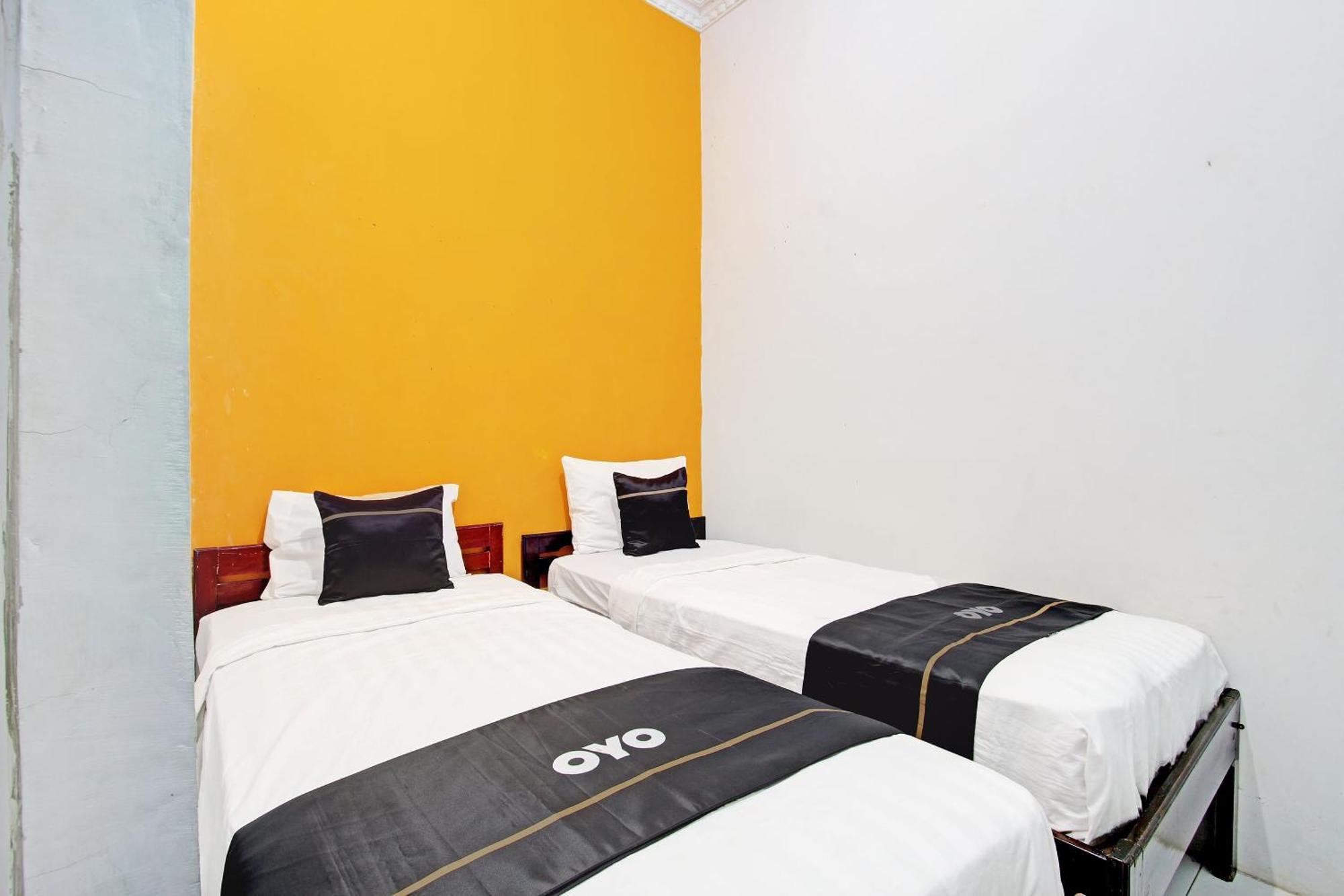 RedDoorz Syariah near Alun Alun Balai Kota Tegal Hotel Luaran gambar