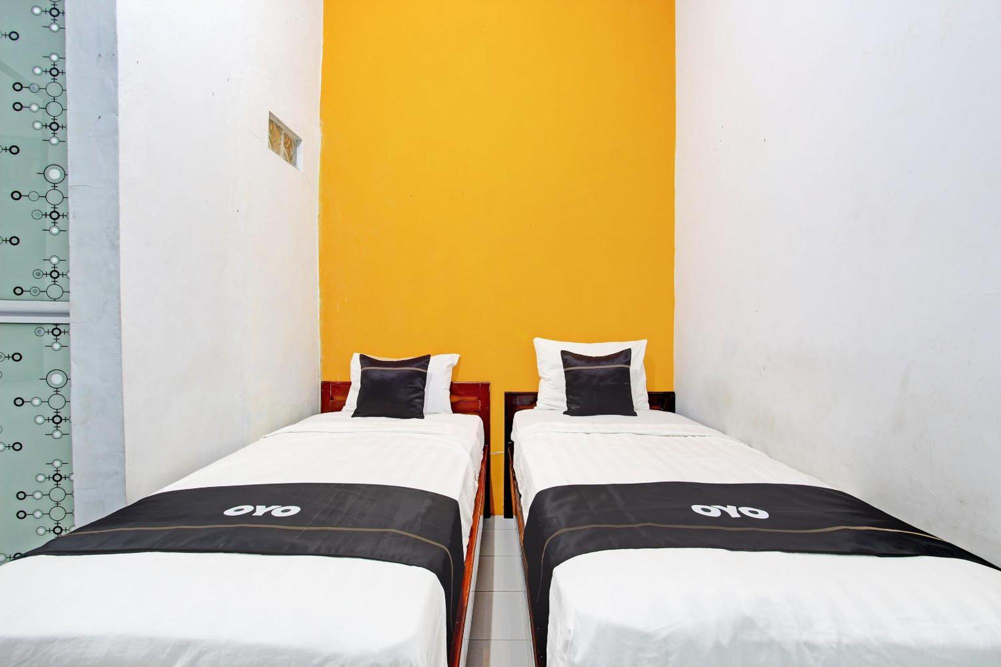 RedDoorz Syariah near Alun Alun Balai Kota Tegal Hotel Luaran gambar