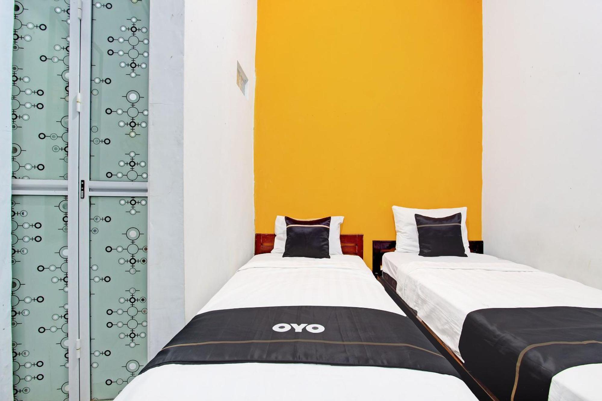 RedDoorz Syariah near Alun Alun Balai Kota Tegal Hotel Luaran gambar