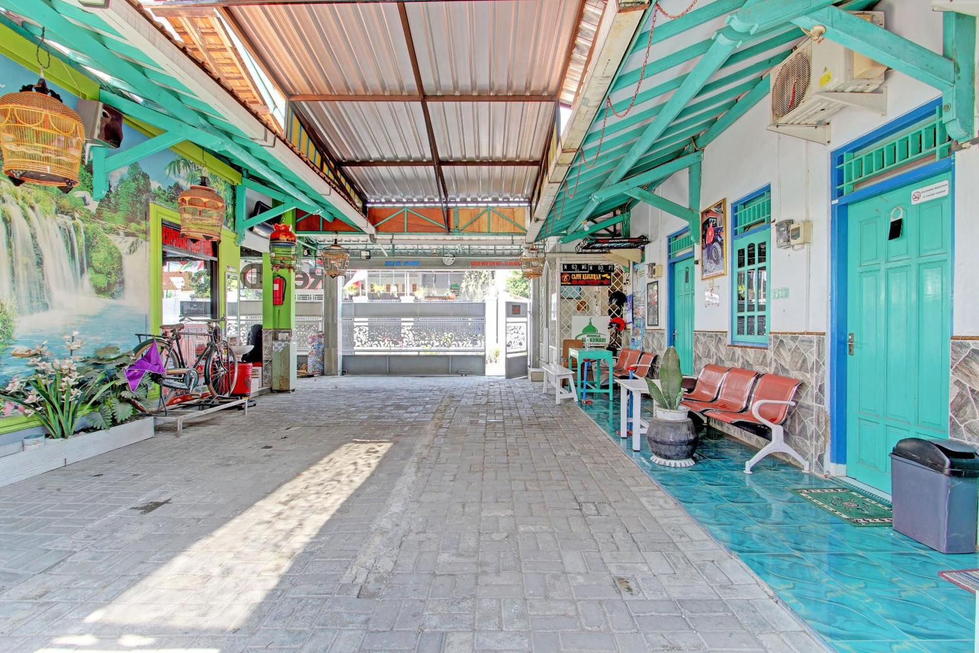 RedDoorz Syariah near Alun Alun Balai Kota Tegal Hotel Luaran gambar